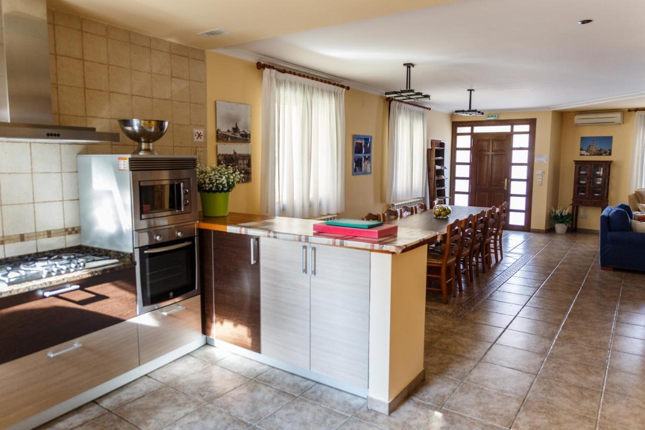 Casa Rural La Pinta- Sendaviva Y Bardenas Villafranca المظهر الخارجي الصورة